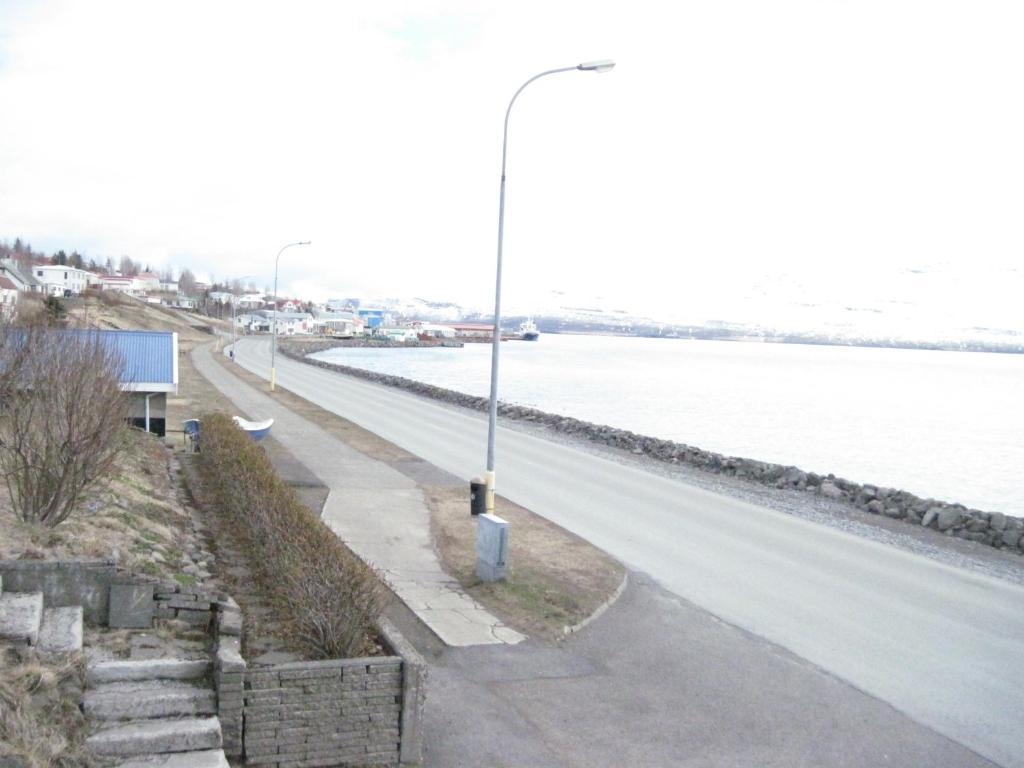 凯皮塔诺酒店 Neskaupstaður 外观 照片