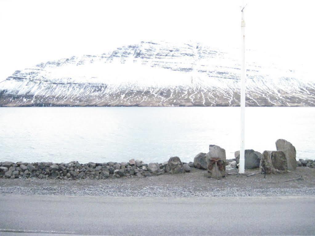 凯皮塔诺酒店 Neskaupstaður 外观 照片
